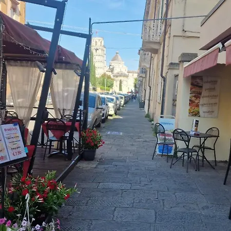 Sognando Verso La Torre Готель типу 